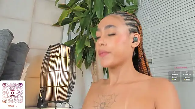 Snapshot of Nia_Bunny chatting on March 11, 2025, 5:24 pm Nia Bunny online show from March 11, 2025, 5:24 pm