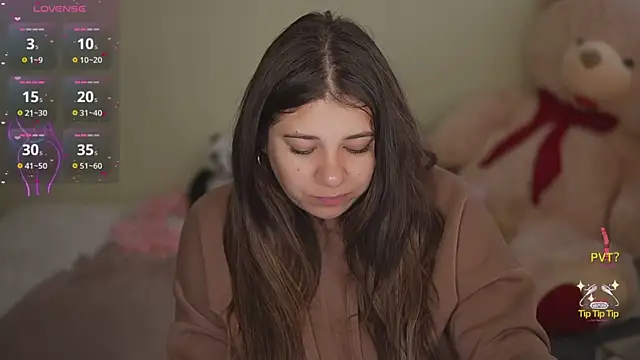 Snapshot of JulietDream chatting on October 3, 2025, 6:10 am JulietDream online show from October 3, 2025, 6:10 am