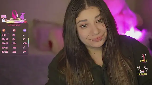 Snapshot of JulietDream chatting on October 29, 2025, 2:30 pm JulietDream online show from October 29, 2025, 2:30 pm