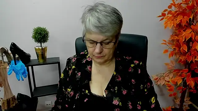 Snapshot of IrisDream chatting on January 13, 2025, 7:11 am IrisDream online show from January 13, 2025, 7:11 am