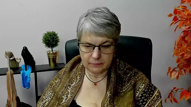 Snapshot of IrisDream chatting on January 23, 2025, 10:43 am IrisDream online show from January 23, 2025, 10:43 am