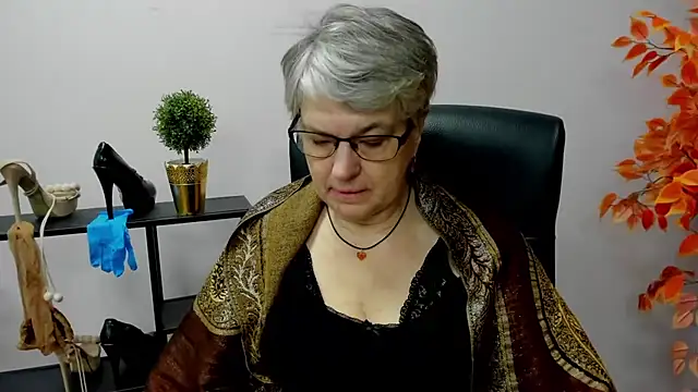 Snapshot of IrisDream chatting on January 27, 2025, 7:14 am IrisDream online show from January 27, 2025, 7:14 am