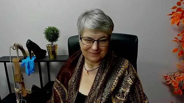 Snapshot of IrisDream chatting on February 26, 2025, 10:47 am IrisDream online show from February 26, 2025, 10:47 am