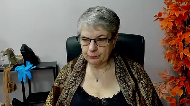 Snapshot of IrisDream chatting on March 18, 2025, 7:19 am IrisDream online show from March 18, 2025, 7:19 am
