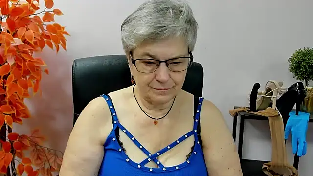 IrisDream online show from September 24, 2025, 6:17 am