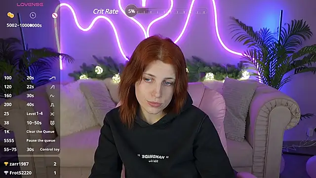 FoxyRayy online show from December 4, 2024, 2:09 am