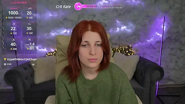 FoxyRayy online show from December 10, 2024, 4:38 pm