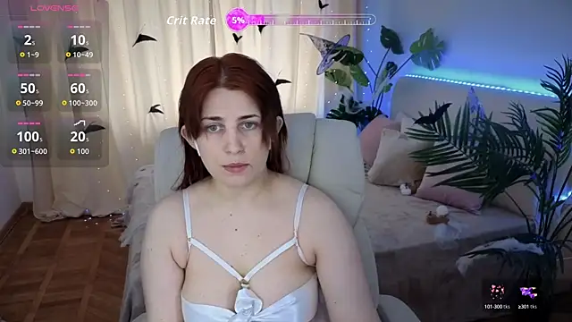 Snapshot of FoxyRayy chatting on October 13, 2025, 8:14 am FoxyRayy online show from October 13, 2025, 8:14 am