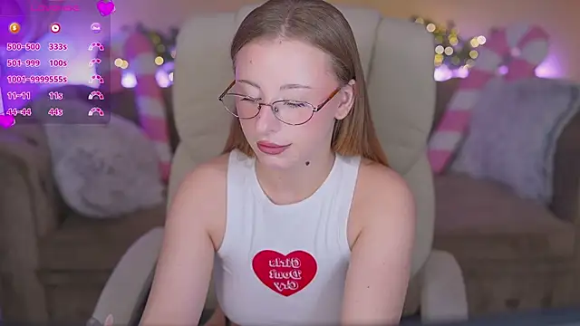 SilverrMoon online show from January 8, 2026, 1:46 pm