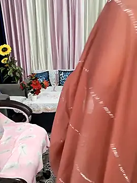 Cute-Raashii online show from April 26, 2026, 11:24 pm