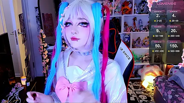 Snapshot of Aki__Ra chatting on March 28, 2026, 10:42 pm Aki Ra online show from March 28, 2026, 10:42 pm