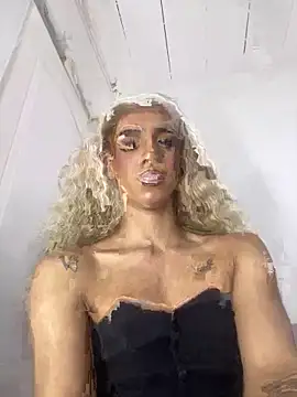 briana sex32 online show from November 27, 2025, 2:41 pm