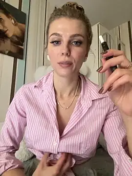 Snapshot of Liya_my chatting on October 9, 2025, 12:47 pm Liya my online show from October 9, 2025, 12:47 pm