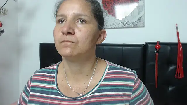 Angelinna Milf online show from February 8, 2025, 2:26 am