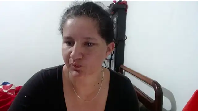 Angelinna Milf online show from September 13, 2025, 5:35 pm