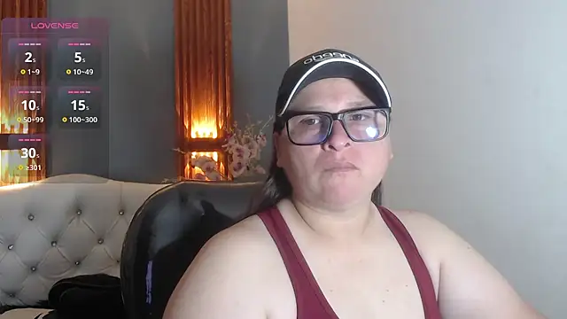 Snapshot of katty_femdom chatting on May 9, 2026, 10:53 am katty femdom online show from May 9, 2026, 10:53 am