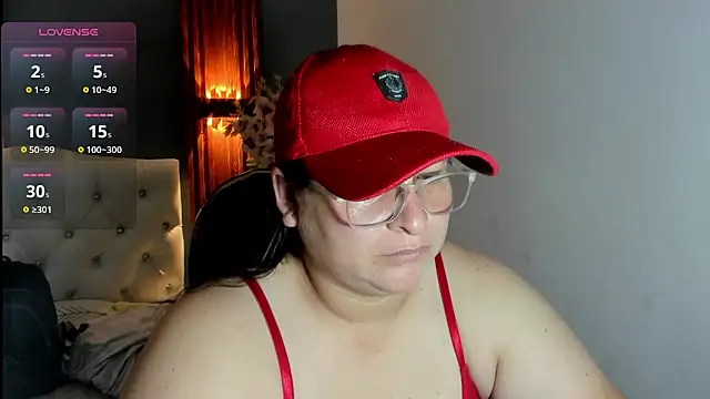 Snapshot of katty_femdom chatting on June 9, 2026, 12:17 pm katty femdom online show from June 9, 2026, 12:17 pm