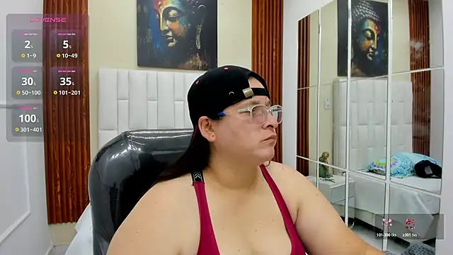 Snapshot of katty_femdom chatting on July 12, 2026, 5:04 pm katty femdom online show from July 12, 2026, 5:04 pm