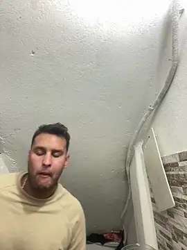 Snapshot of Cristian_099 chatting on March 20, 2025, 9:46 pm Cristian 099 online show from March 20, 2025, 9:46 pm