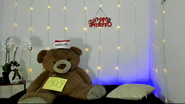 kendal scott1 online show from December 2, 2024, 8:44 pm