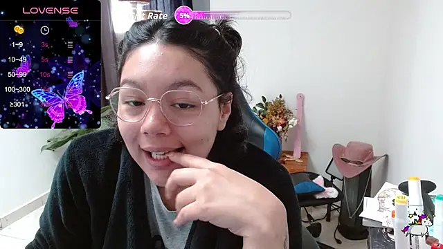 Snapshot of TRIXIE_TANG28 chatting on March 9, 2026, 2:43 pm TRIXIE TANG28 online show from March 9, 2026, 2:43 pm