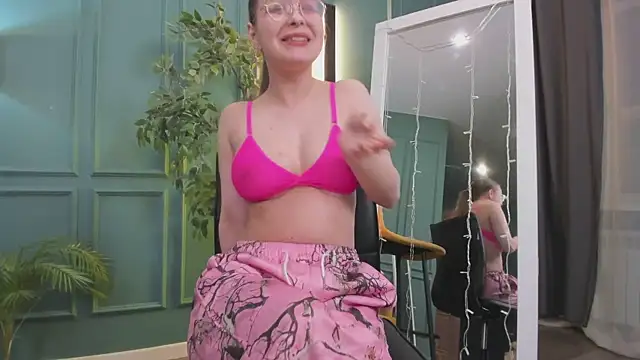 CassieCool online show from December 30, 2024, 4:09 am