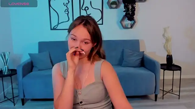 Snapshot of BritnieCute chatting on November 6, 2025, 5:41 am BritnieCute online show from November 6, 2025, 5:41 am