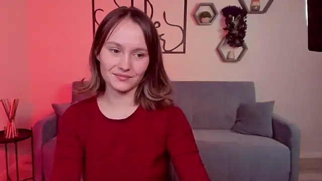 BritnieCute online show from February 9, 2026, 6:06 am