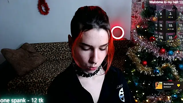 Miya Wey  online show from December 27, 2024, 3:15 pm