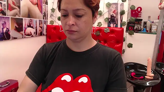 Snapshot of eva_twiss chatting on March 5, 2025, 11:38 am eva twiss online show from March 5, 2025, 11:38 am