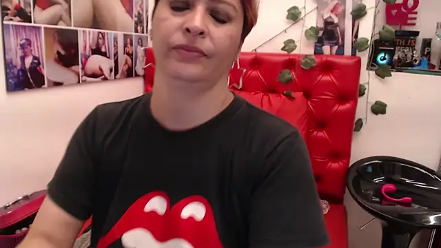 Snapshot of eva_twiss chatting on March 5, 2025, 2:45 pm eva twiss online show from March 5, 2025, 2:45 pm