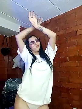 Snapshot of Raven__purple chatting on March 15, 2025, 5:08 am Raven  purple online show from March 15, 2025, 5:08 am