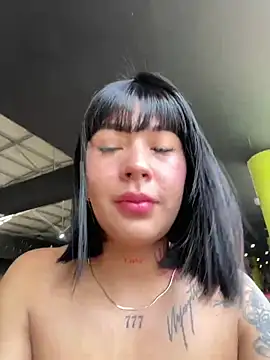 VictoriaEva online show from March 4, 2025, 1:49 pm