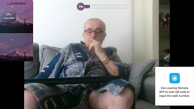 Snapshot of Bretoncool chatting on October 17, 2025, 11:13 am Bretoncool online show from October 17, 2025, 11:13 am