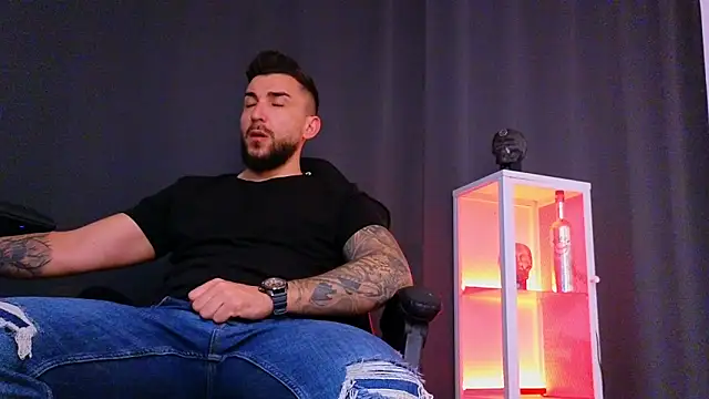 MightyAaron66 online show from January 31, 2025, 3:41 am