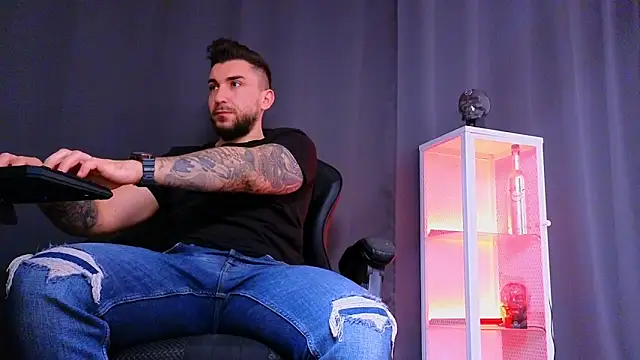 MightyAaron66 online show from March 1, 2025, 2:37 am