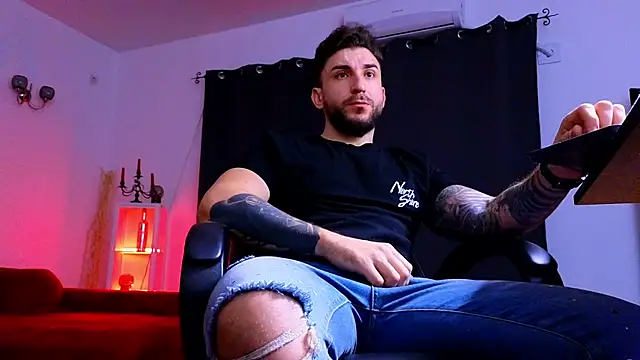 MightyAaron66 online show from December 1, 2025, 5:01 am