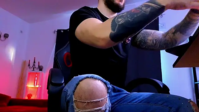 MightyAaron66 online show from March 25, 2026, 5:02 am