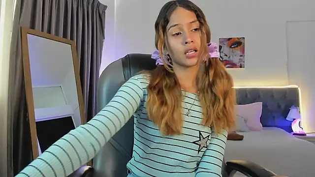 Snapshot of Tamy_edwards chatting on September 9, 2025, 8:08 pm Tamy edwards online show from September 9, 2025, 8:08 pm