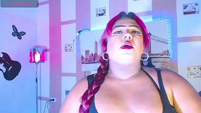 Snapshot of OpraxBellinda chatting on October 7, 2025, 2:31 am OpraxBellinda online show from October 7, 2025, 2:31 am