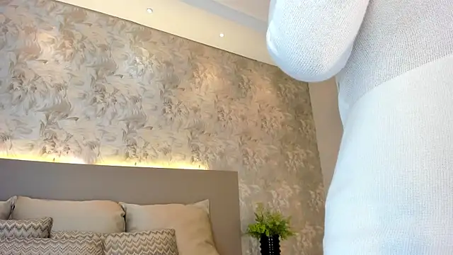 JadaKai online show from December 23, 2025, 12:30 am