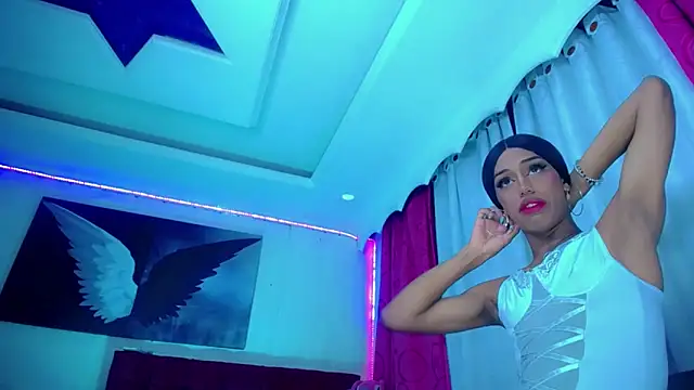 NahomiCamper online show from September 24, 2025, 2:26 am