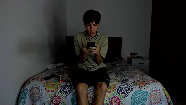 Snapshot of HeellBoy_ chatting on February 23, 2026, 6:00 am HeellBoy online show from February 23, 2026, 6:00 am