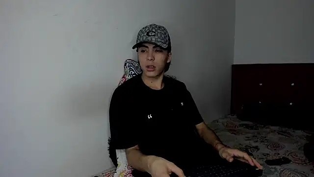 Snapshot of HeellBoy_ chatting on February 26, 2026, 9:19 am HeellBoy online show from February 26, 2026, 9:19 am