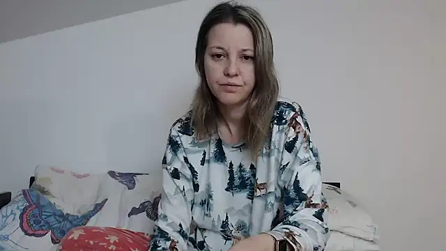 SweetMaddy888 online show from December 4, 2024, 4:10 am