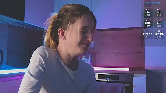 Fellissa online show from December 20, 2024, 7:07 pm