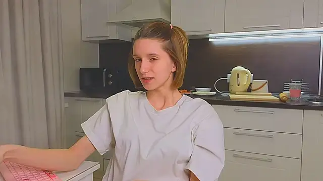 Fellissa online show from February 25, 2025, 4:10 pm