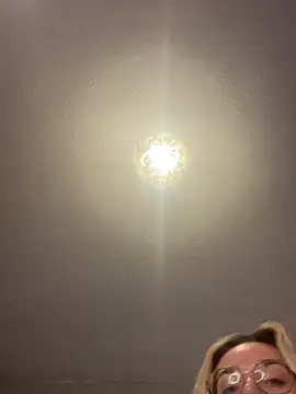 diamondgalxo online show from January 11, 2026, 11:43 pm