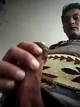 gigolopez1 online show from October 24, 2025, 3:14 am