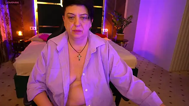 MilaSkyy online show from March 11, 2025, 5:49 am